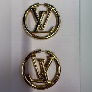 ‼️ SOLD ‼️ Authentic Louis Vuitton Louise Earrings